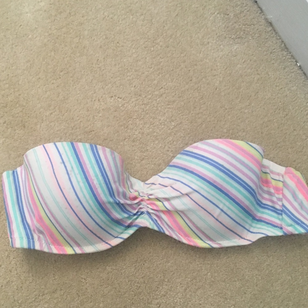 SIZE 34B VICTORIA’S SECRET TOP
